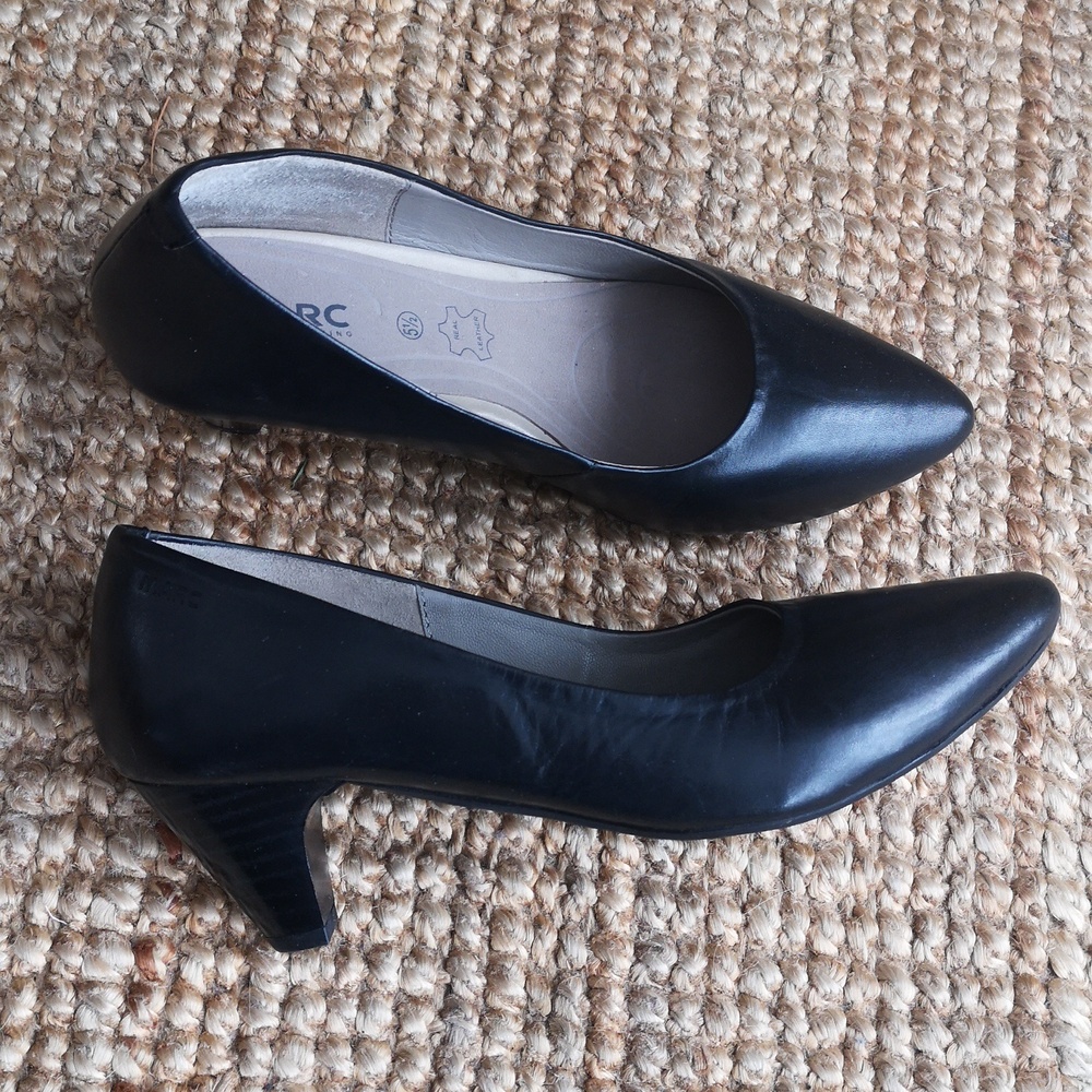 Marc leather pumps
